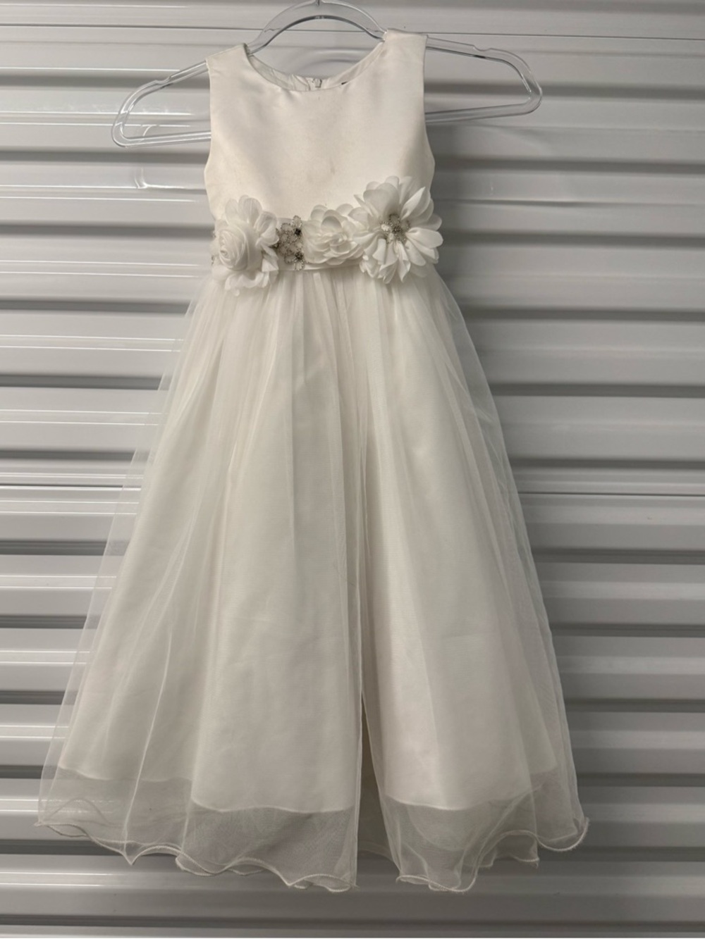 Chantelle Place White Flower Girl / Junior Bride Dress Size 4 / 4T